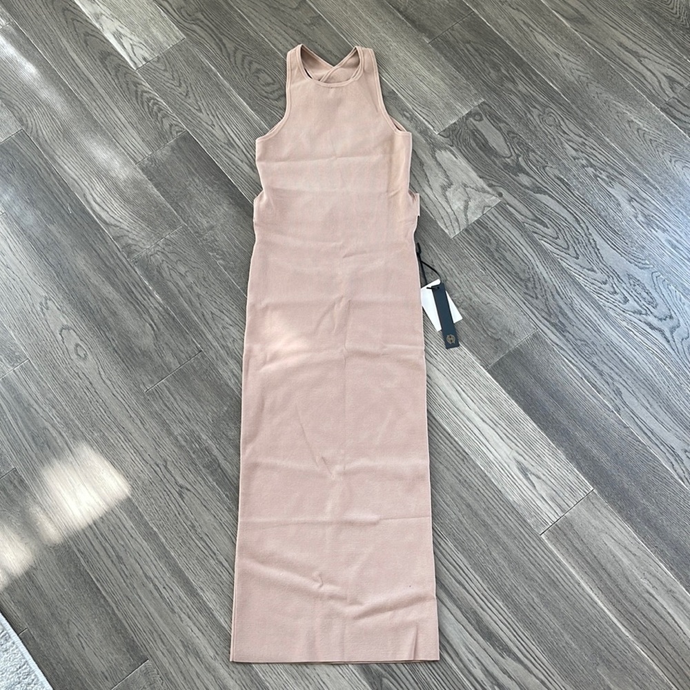 HOUSE OF HARLOW nude dress